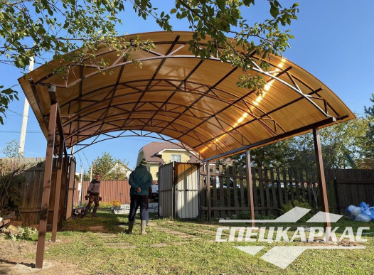 Навес для авто из поликарбоната №84 - фото 1797