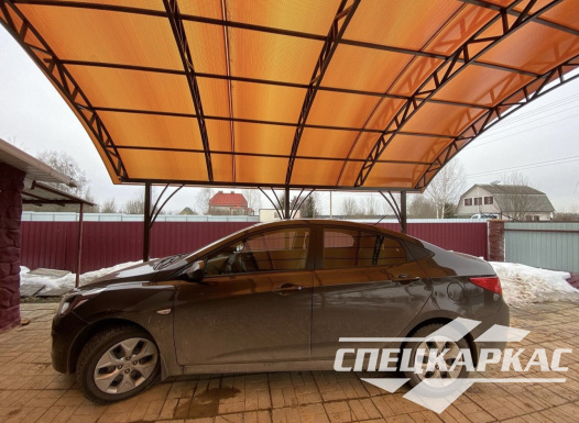 Арочный навес из поликарбоната над парковкой для двух автомобилей №44 - фото 1405