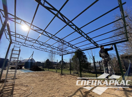 Односкатный навес из профнастила для автомобиля №37 - фото 1330